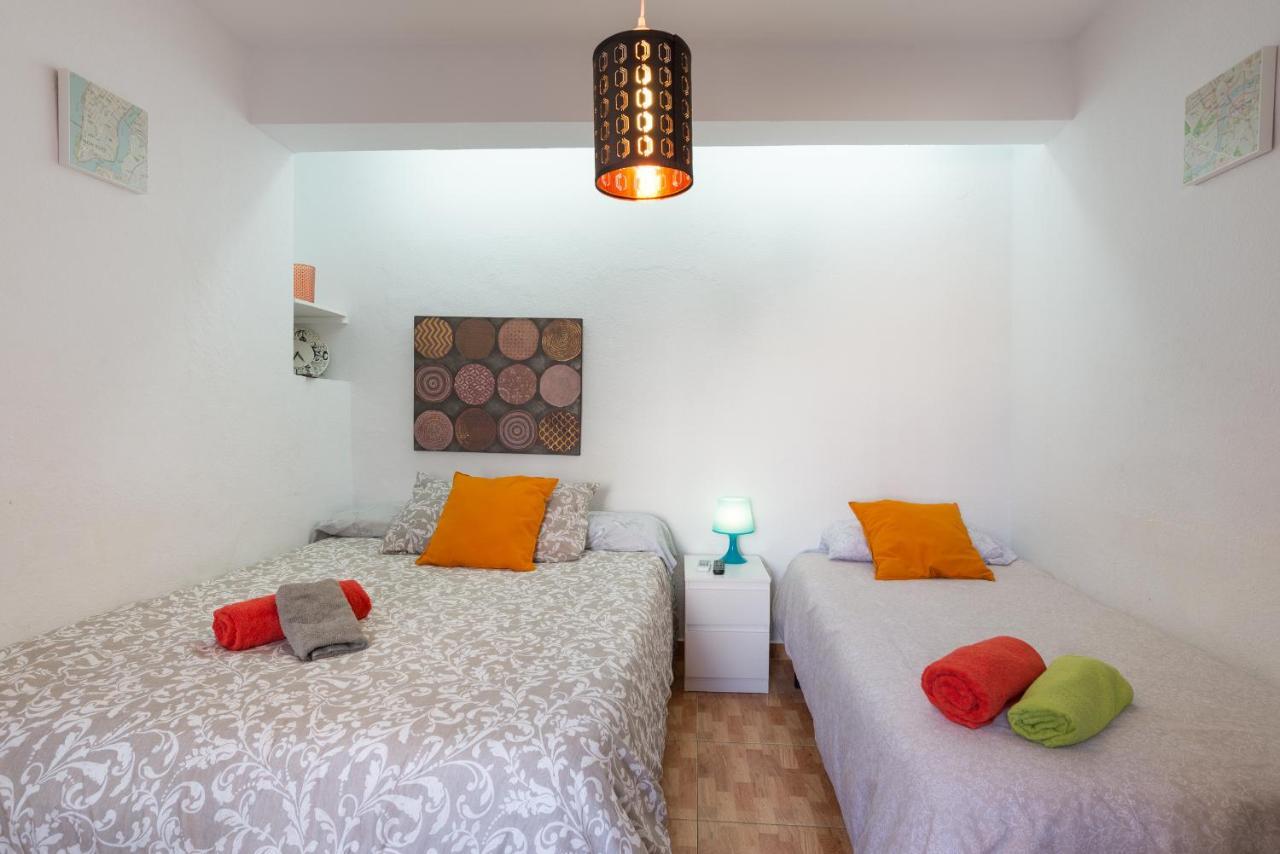 Apartamento LARIOS CENTRO PARKING INCLUIDO f3 Málaga Exterior foto