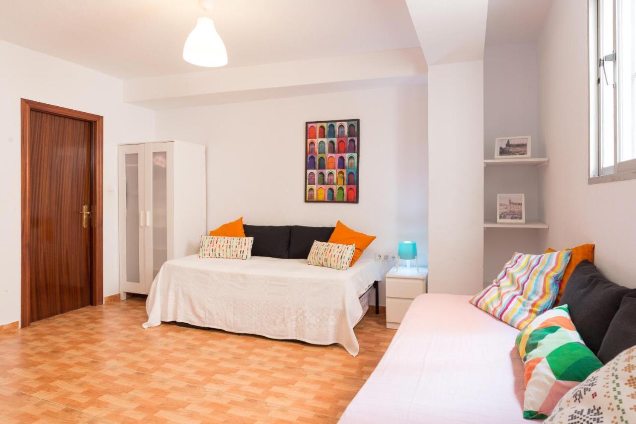 Apartamento LARIOS CENTRO PARKING INCLUIDO f3 Málaga Exterior foto